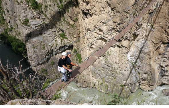 Via-ferrata des gorges de la Durance en famille